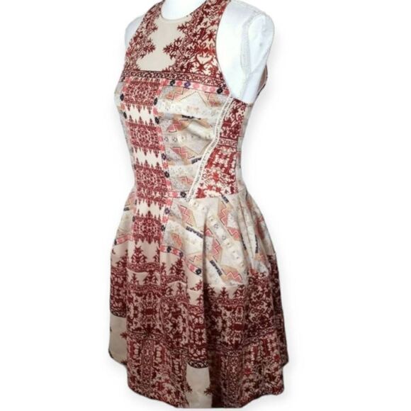 MOSSIMO CREAM BURGUNDY DRESS SZ.M EUC.  GORGEOUS DRESS IN EXCELLENT USED CONDITI - Picture 5 of 8